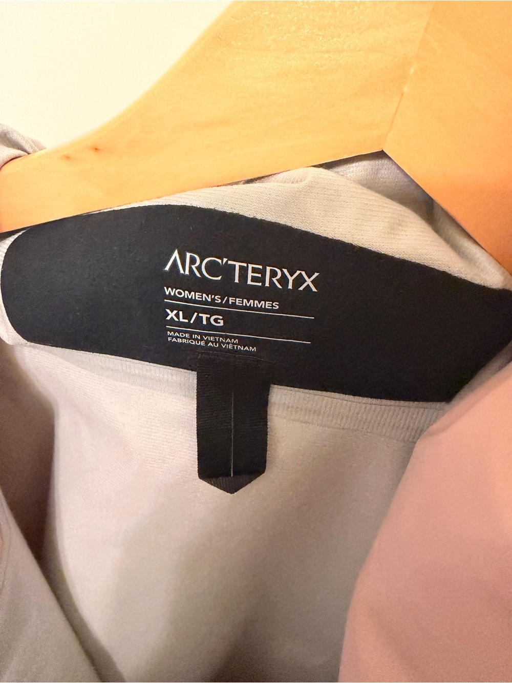 Arc'teryx Women's Jacket in Pink with Black Trim